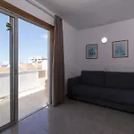 Floritas 28 - Two Bed Daire *