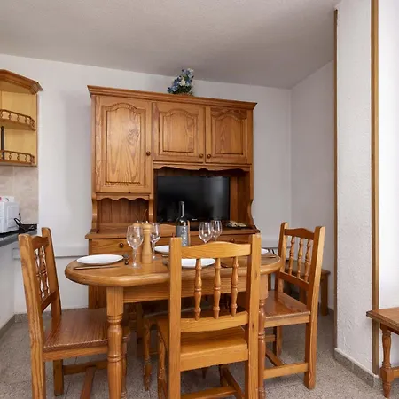 Floritas 28 - Two Bed 플라야데라스아메리카스